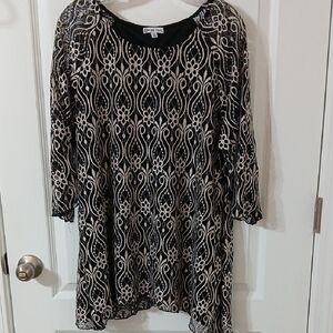 Elegant Black and Cream Lace Tunic